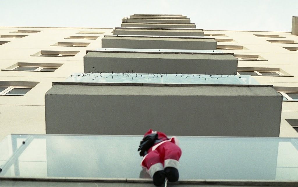 Santa breaks in